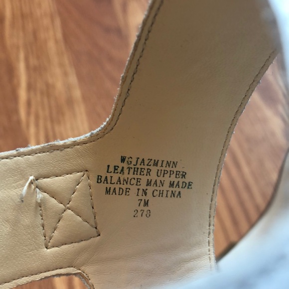 Guess Jazminn Wedge | Size 6.5 | White w/ Zipper - Picture 6 of 8